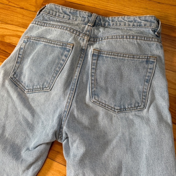 High Rise Jeans - Picture 3 of 4